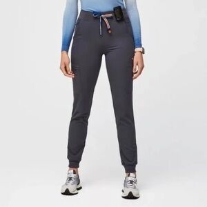 Figs Women’s Charcoal Gray Pride Zamora Jogger Scrub Pangs XL Petite